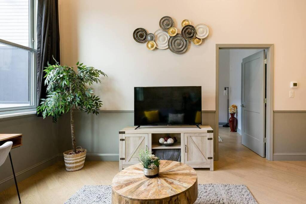 Gorgeous Condo In The Heart Of Dt Birmingham! Bagian luar foto